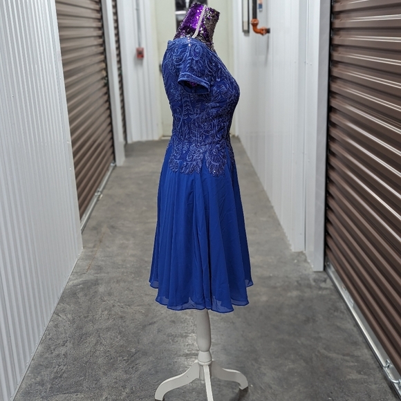 JJ's House Blue A-line Scoop Short/Mini Chiffon Formal Dress With Beading - Picture 12 of 12